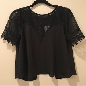 NWT Lace Black Cropped Top